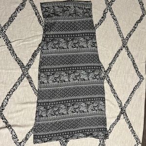 Hot Kiss size L maxi skirt